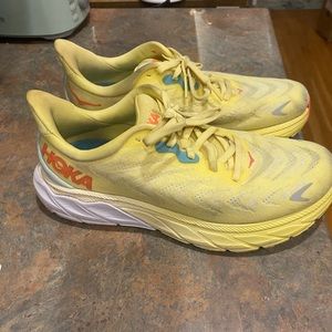 Hoka sneakers size 8